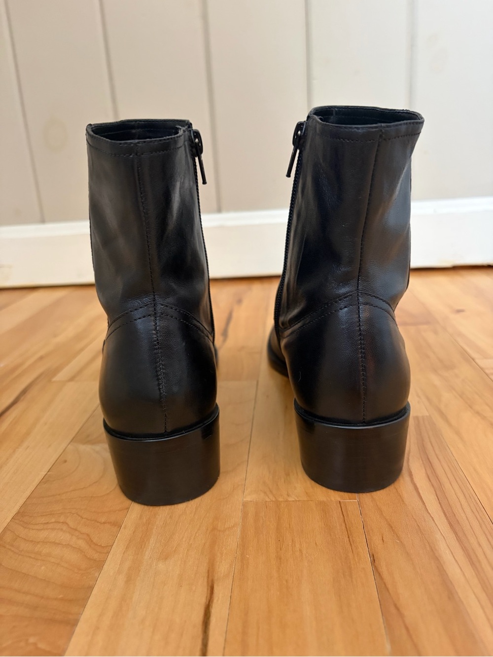 Antonio Melani women’s black leather ankle boots size 8 excellent condition - Picture 6 of 11